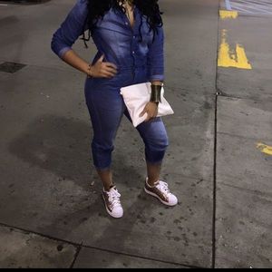 Veryyyyy cute denim jumpsuit